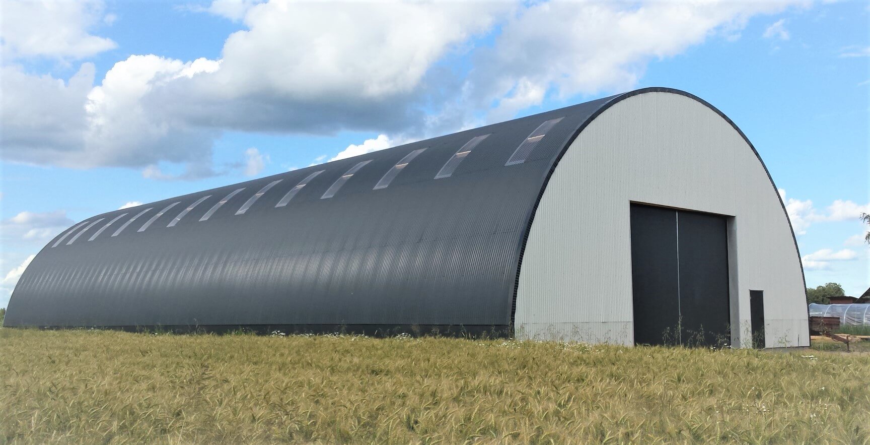 Арочный ангар из металлопроката